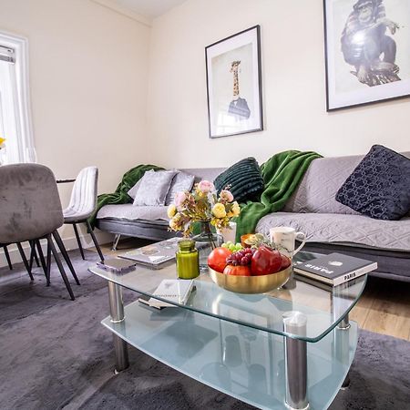 Cosy 2-Bedroom Apartment In Mayfair 8Cb - 4Th Floor No Elevator London Exterior foto
