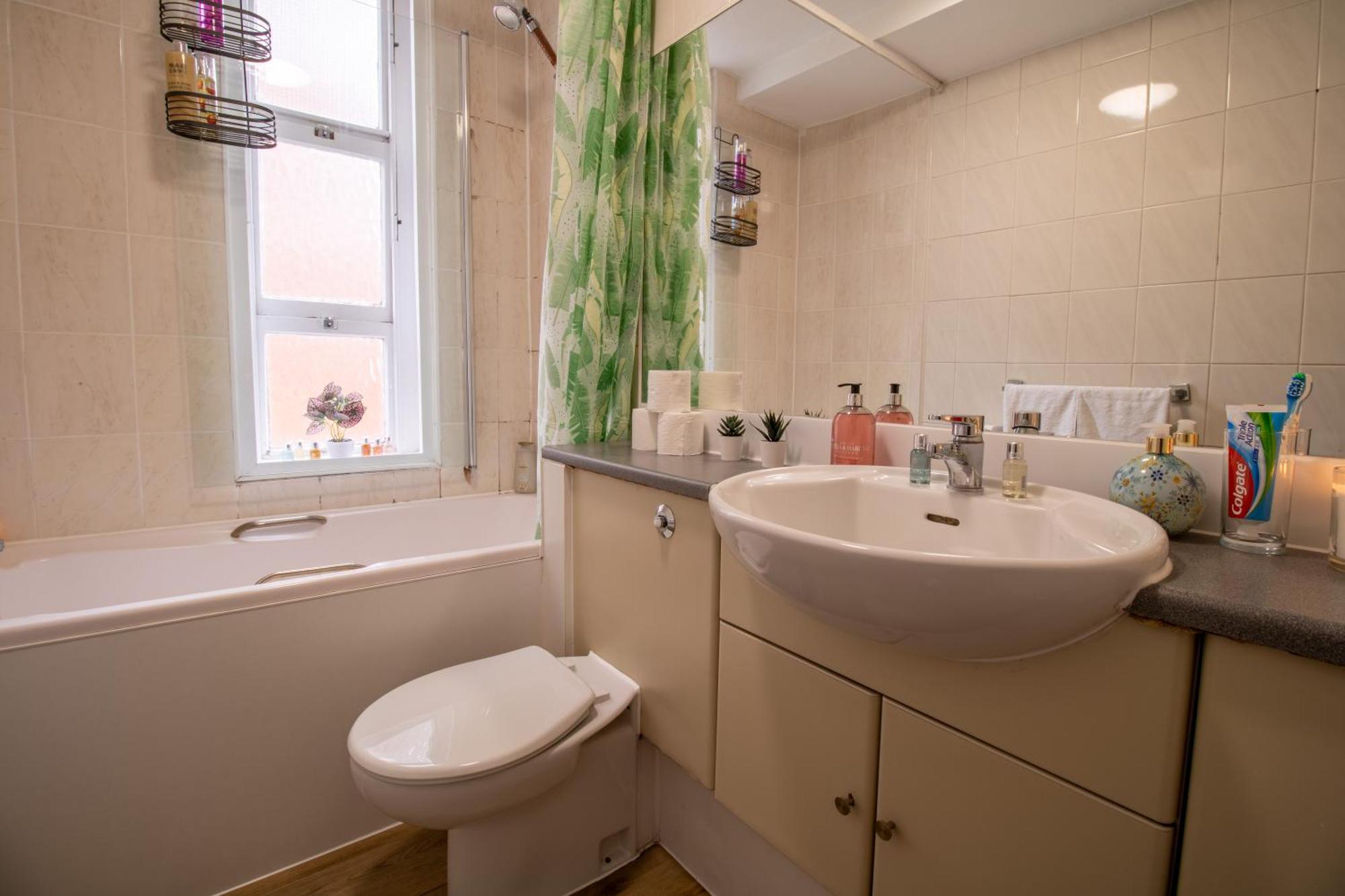 Cosy 2-Bedroom Apartment In Mayfair 8Cb - 4Th Floor No Elevator London Exterior foto