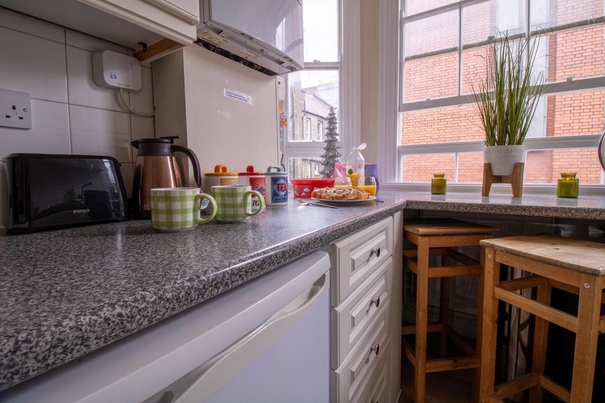 Cosy 2-Bedroom Apartment In Mayfair 8Cb - 4Th Floor No Elevator London Exterior foto
